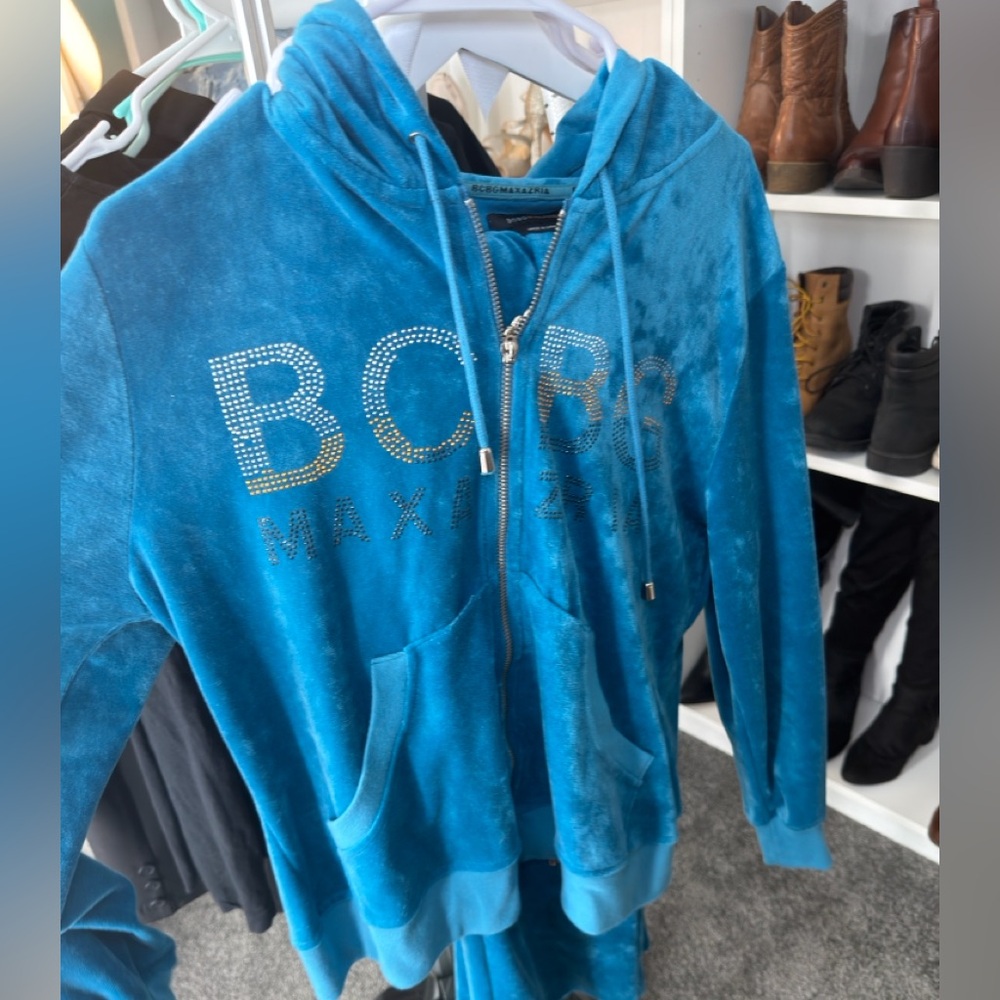 BCBGMaxAzria Teal Velour Zip-Up Hoodie & Pants Set